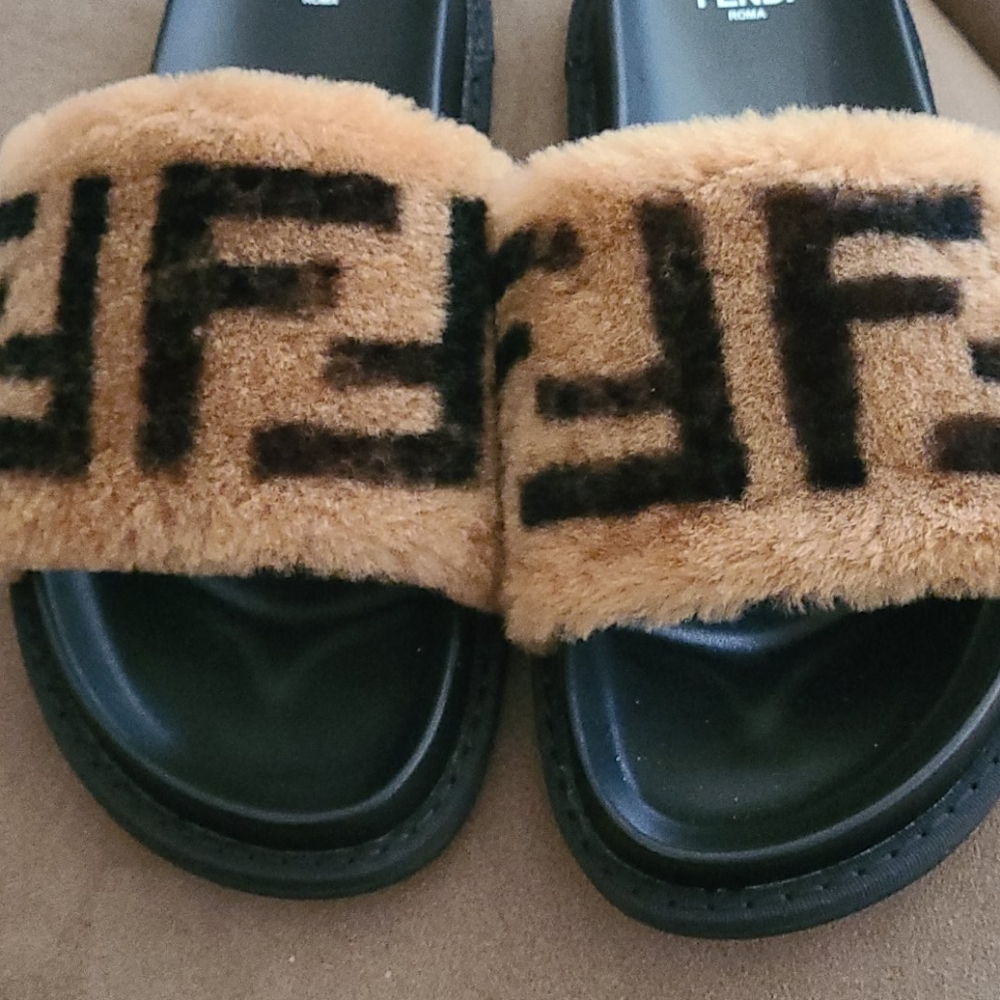 Fendi slides